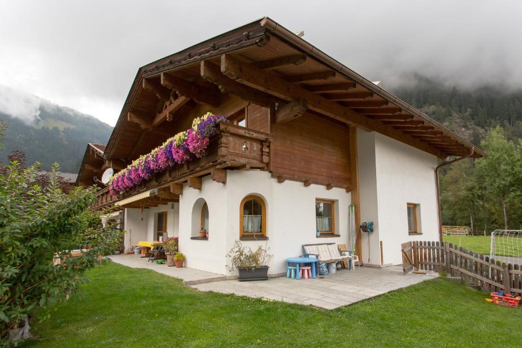 Appartement Haus Stefan à Neustift im Stubaital Extérieur photo