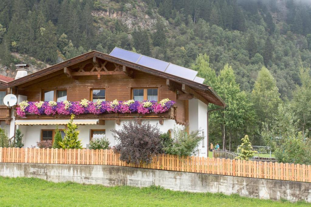 Appartement Haus Stefan à Neustift im Stubaital Extérieur photo